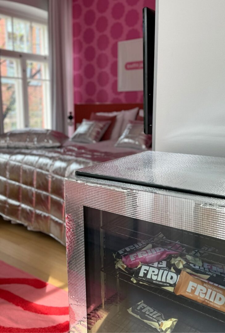 Friidu ice creams in hotel room