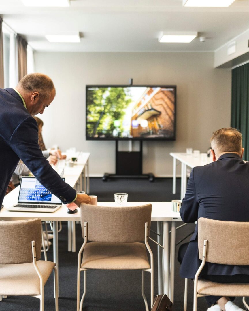 Takomo verstatile event space for meetings in Helsinki