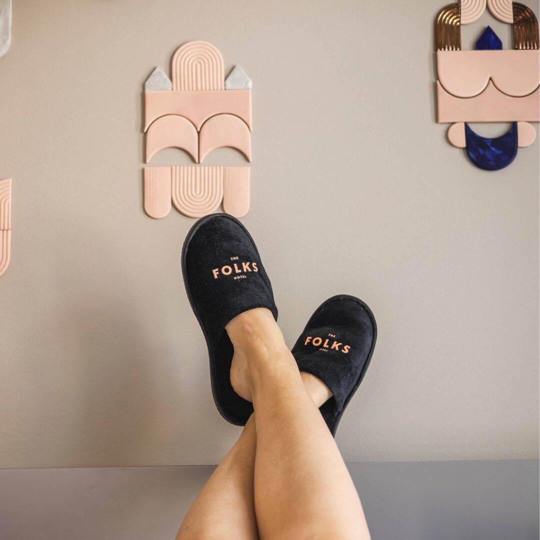 folks_hotel_slippers